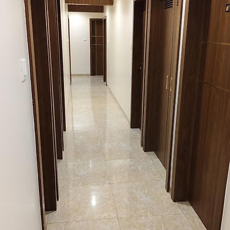 Hotel Suvarnam Residency Ahmednagar Kültér fotó